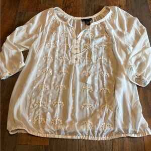 Women’s Lane Bryant white long sleeve blouse size 18/20